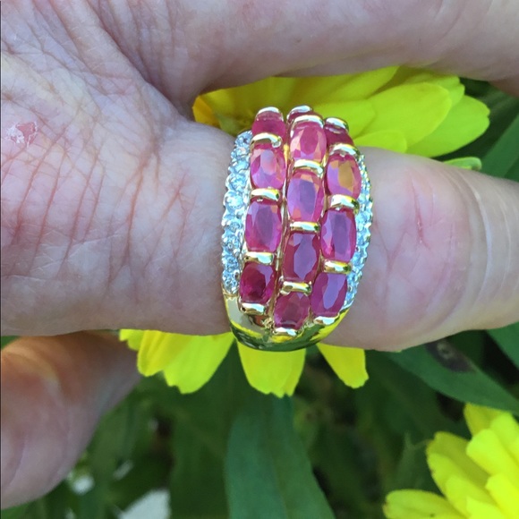 10KTYG Ruby Diamond Ring Size 7 1/4. Weight 7.1.  Can be resized.  Perfect Gift. - Picture 10 of 13